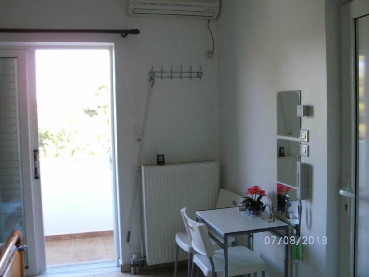 Nina Rooms Artemida (Attica) Exterior foto