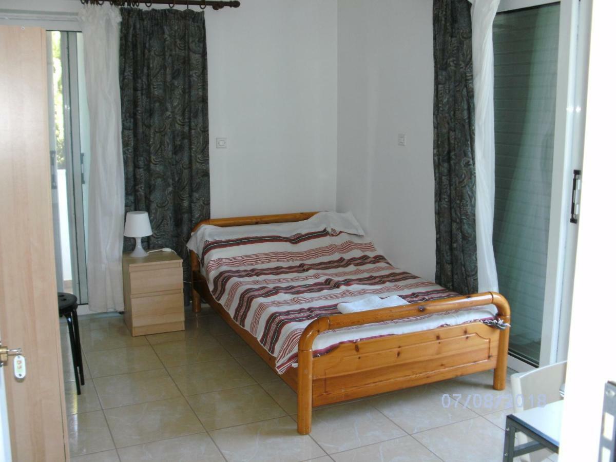Nina Rooms Artemida (Attica) Exterior foto